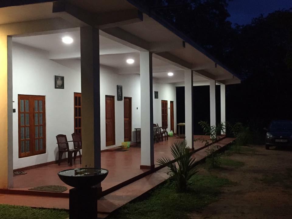 Punkalasa Tourist Lodge Anuradhapura Luaran gambar